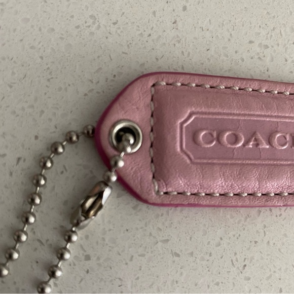 Coach vintage  Blush Pink Leather Tag Keychain bag charm FOB - Picture 2 of 8